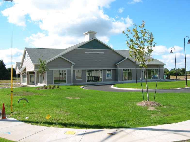 135 W Main St, Honeoye Falls, NY à louer - Photo de l’immeuble – Image 3 sur 6