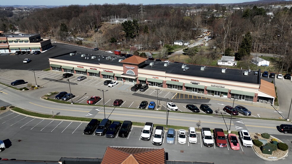200 Fort Pierpont Dr, Morgantown, WV à louer - Photo de l’immeuble – Image 2 sur 93