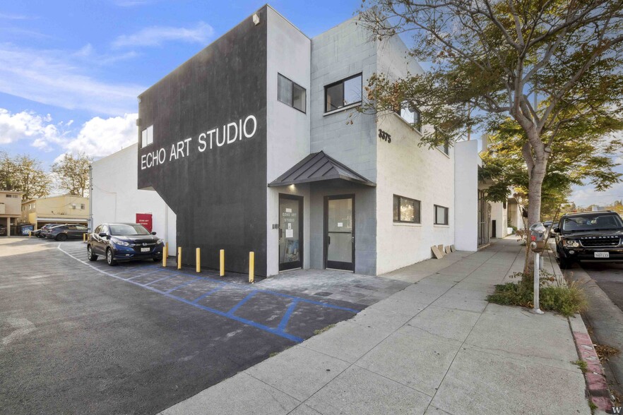 3375 Motor Ave, Los Angeles, CA à vendre - Photo principale – Image 1 sur 14