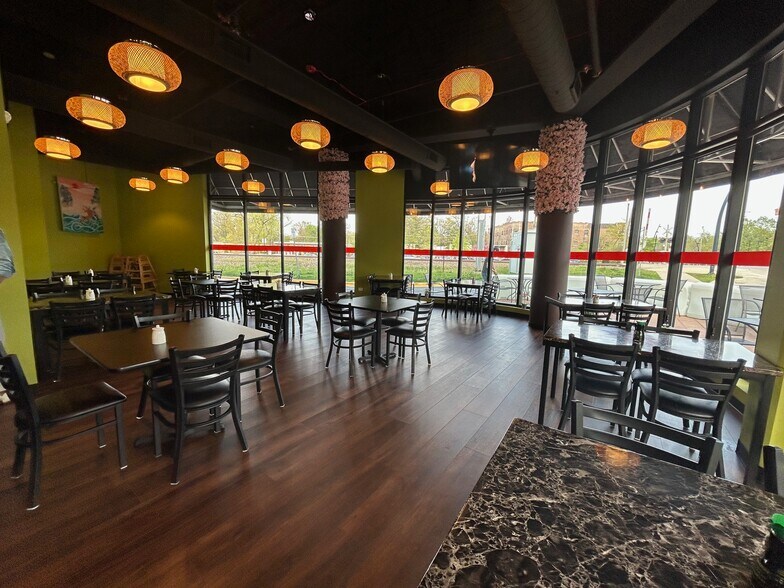 515-555 Roger Williams Ave, Highland Park, IL à louer - Photo intérieure – Image 3 sur 15