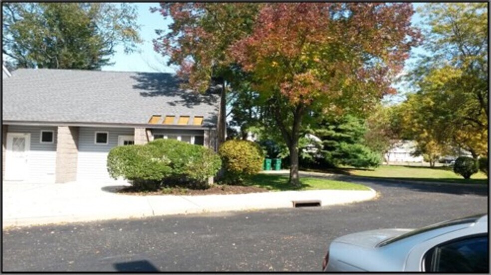 445 White Horse Ave, Hamilton, NJ à vendre - Photo de l’immeuble – Image 2 sur 6