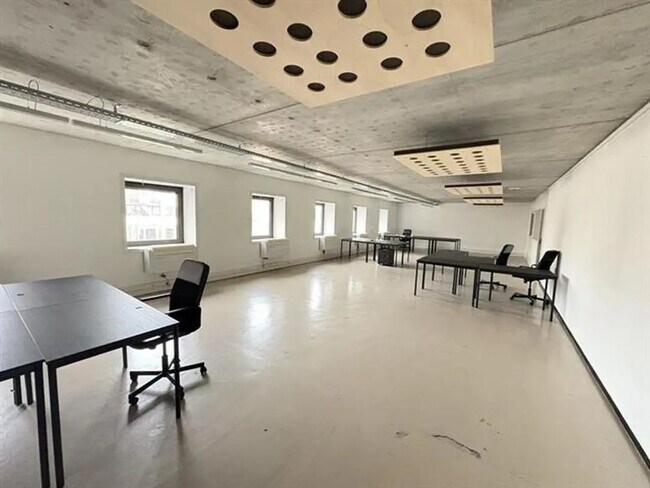 Plus de détails pour 10 Place Alfonse Jourdain, Toulouse - Bureau à vendre