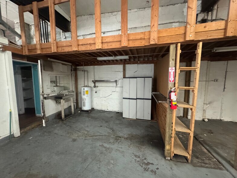 207-211 75th St, North Bergen, NJ à louer - Photo de l’immeuble – Image 3 sur 6