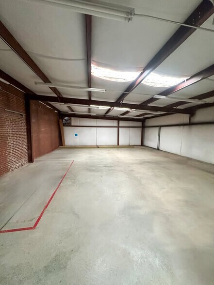 727 Anderson St, Belton, SC à louer - Photo de l’immeuble – Image 2 sur 4