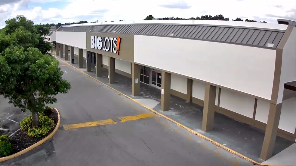 4901 Palm Beach Blvd, Fort Myers, FL à louer - Photo principale – Image 1 sur 10