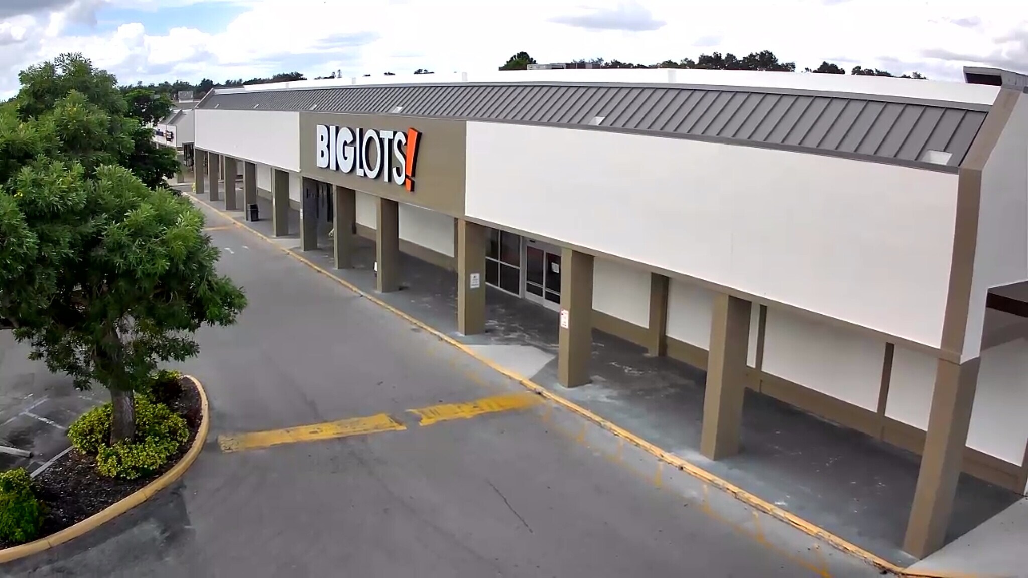 4901 Palm Beach Blvd, Fort Myers, FL à louer Photo de l’immeuble– Image 1 sur 11