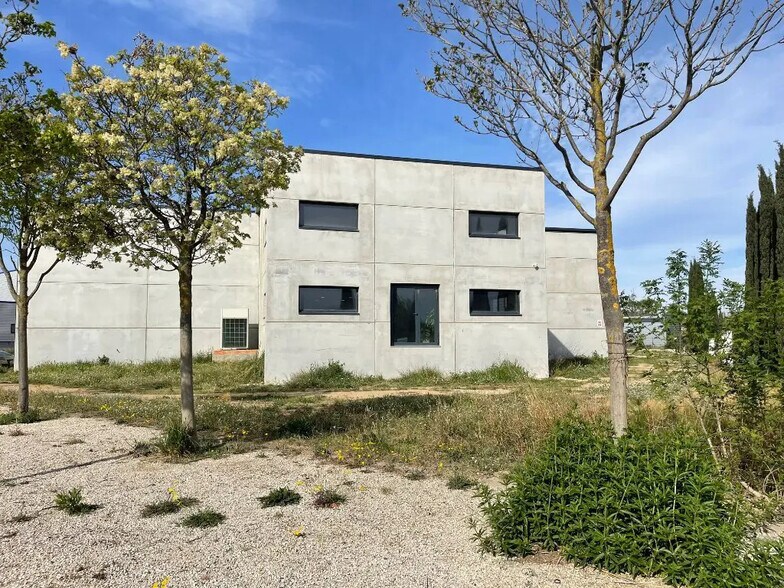 Local d'activités dans Torreilles à vendre - Photo de l’immeuble – Image 2 sur 9