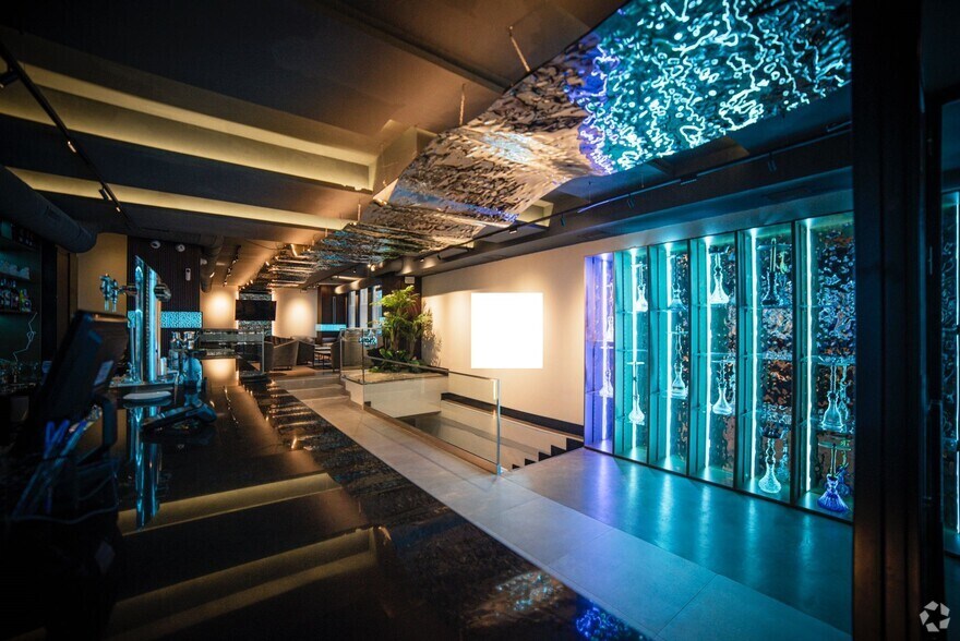 Bureau dans Madrid, Madrid à louer - Photo de l’immeuble – Image 2 sur 2