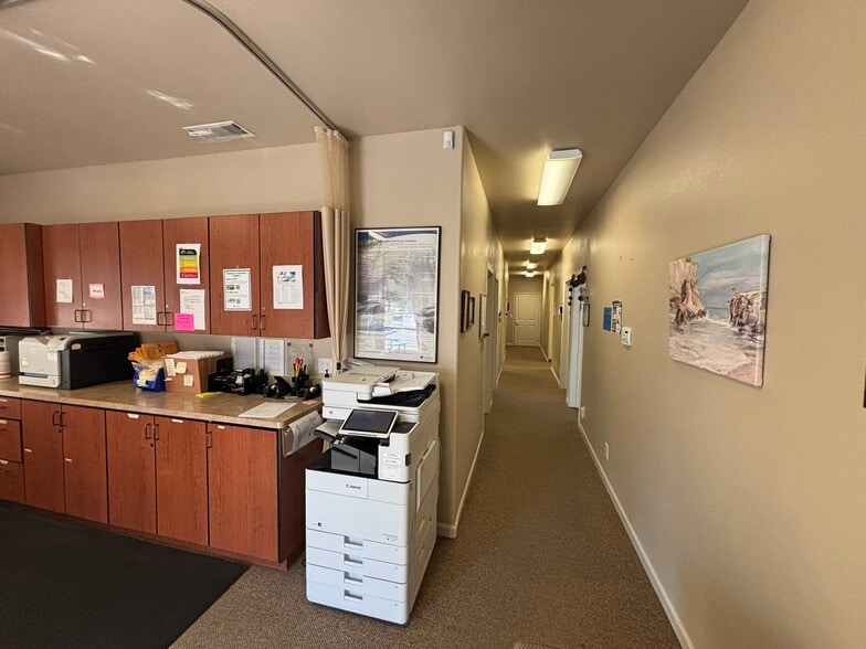 2230 Kingwood St, Florence, OR à vendre - Photo intérieure – Image 2 sur 23