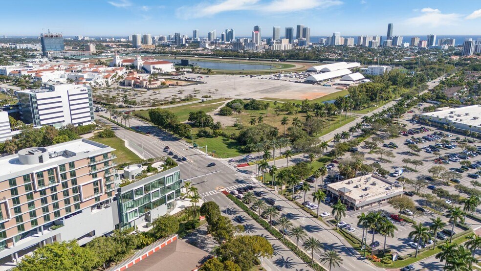 21290 Biscayne Blvd, Aventura, FL à louer - Photo de l’immeuble – Image 3 sur 9