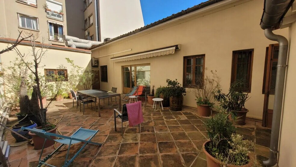Bureau dans Montpellier à vendre - Photo de l’immeuble – Image 2 sur 7