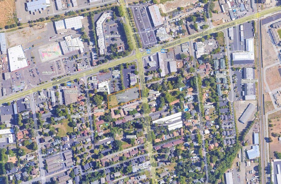 595 N Dutton Ave, Santa Rosa, CA à vendre - Photo de l’immeuble – Image 3 sur 6