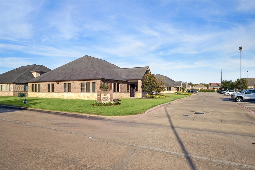 435 Mason Park Blvd, Katy, TX à vendre - Photo de l’immeuble – Image 2 sur 34