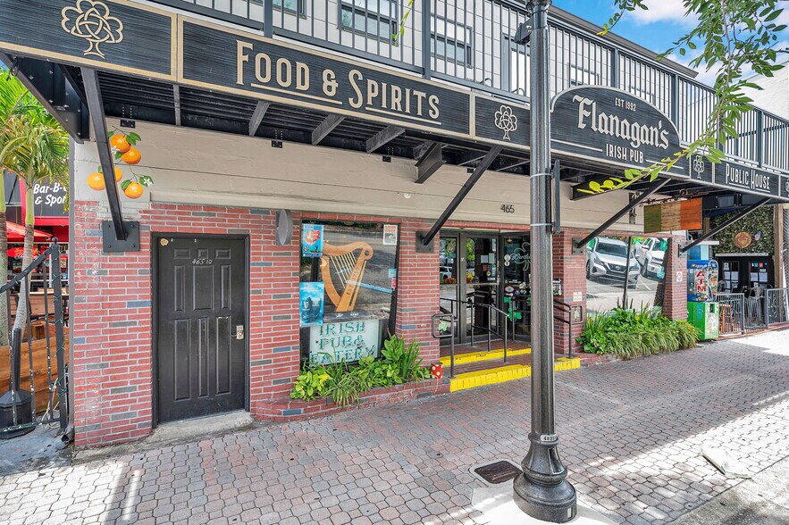 465 Main St, Dunedin, FL à vendre - Photo de l’immeuble – Image 2 sur 12