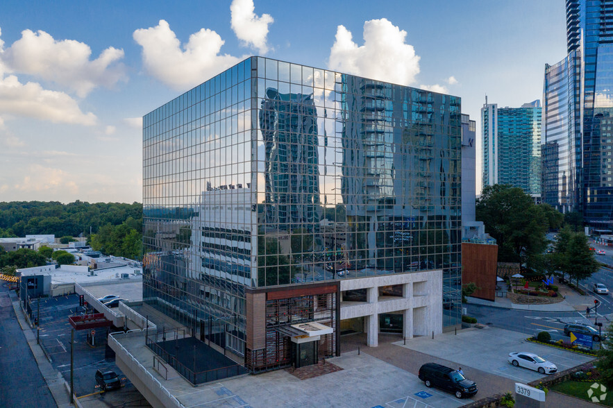 3379 Peachtree Rd NE, Atlanta, GA à louer - Photo de l’immeuble – Image 1 sur 52