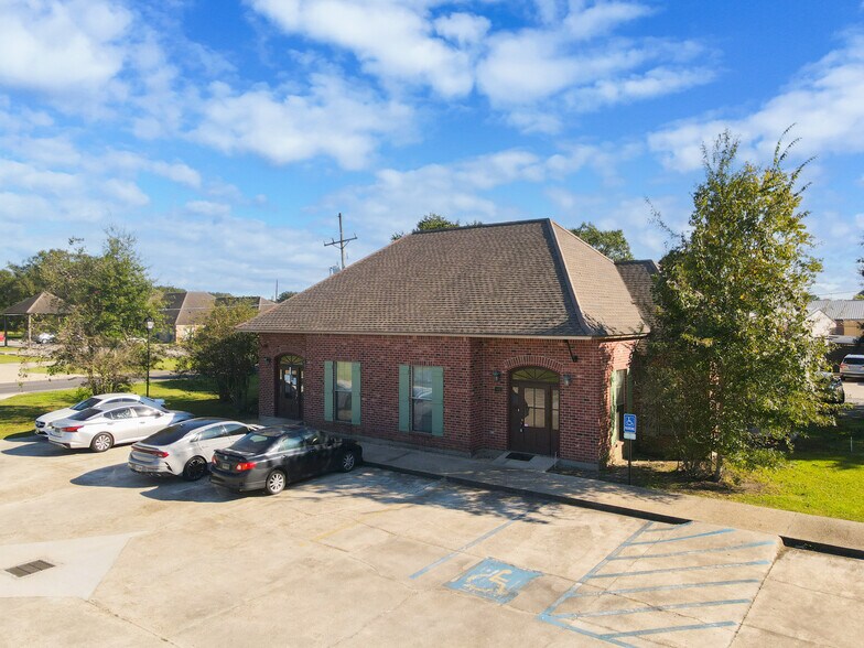 1201 S Purpera Ave, Gonzales, LA à vendre - Photo principale – Image 1 sur 12