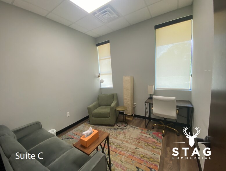 2449 Fort Worth Dr, Denton, TX à louer - Photo intérieure – Image 3 sur 9