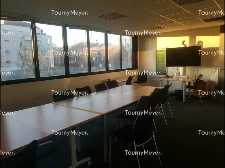 2 A Rue Du Pâtis Tatelin, Rennes à louer - Photo de l’immeuble – Image 3 sur 7