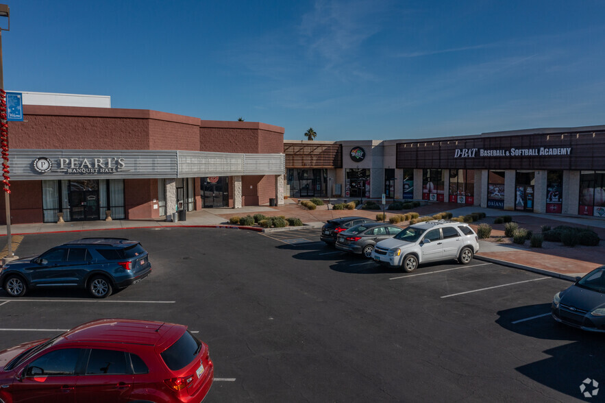 S Stapley Dr, Mesa, AZ à louer - Photo de l’immeuble – Image 3 sur 24
