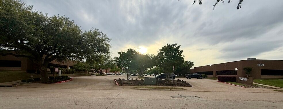 1701-1801 Gateway Blvd, Richardson, TX à louer - Photo de l’immeuble – Image 3 sur 34