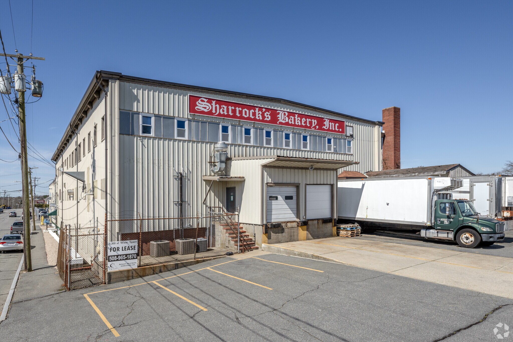 135 Potter St, New Bedford, MA à louer Photo principale– Image 1 sur 7