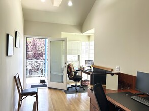 430 D St, Davis, CA à louer Photo intérieure– Image 1 sur 7