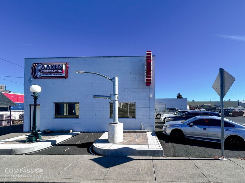 1260 NE 1st St, Bend, OR à louer - Photo de l’immeuble – Image 3 sur 30