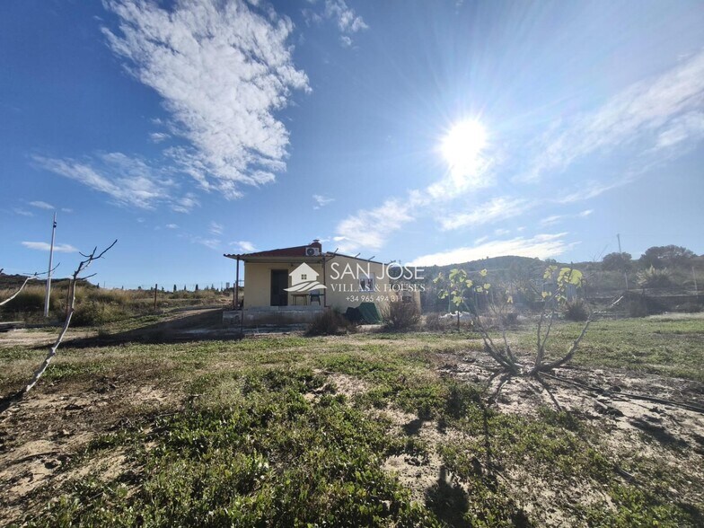 Terrain dans Aspe à vendre - Photo de l’immeuble – Image 2 sur 21