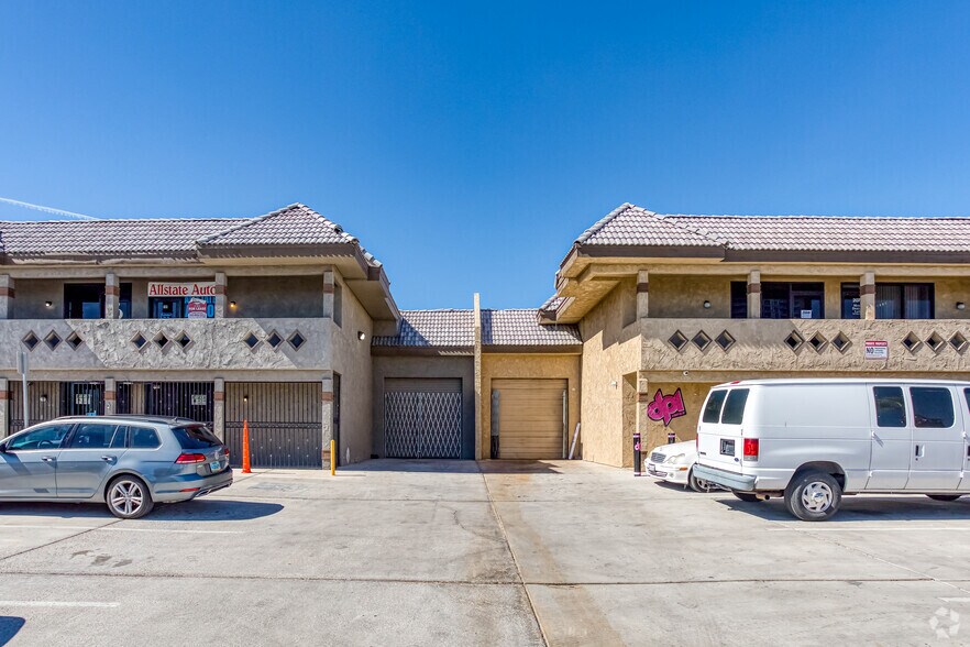 4225 Fidus Dr, Las Vegas, NV à louer - Photo de l’immeuble – Image 2 sur 5