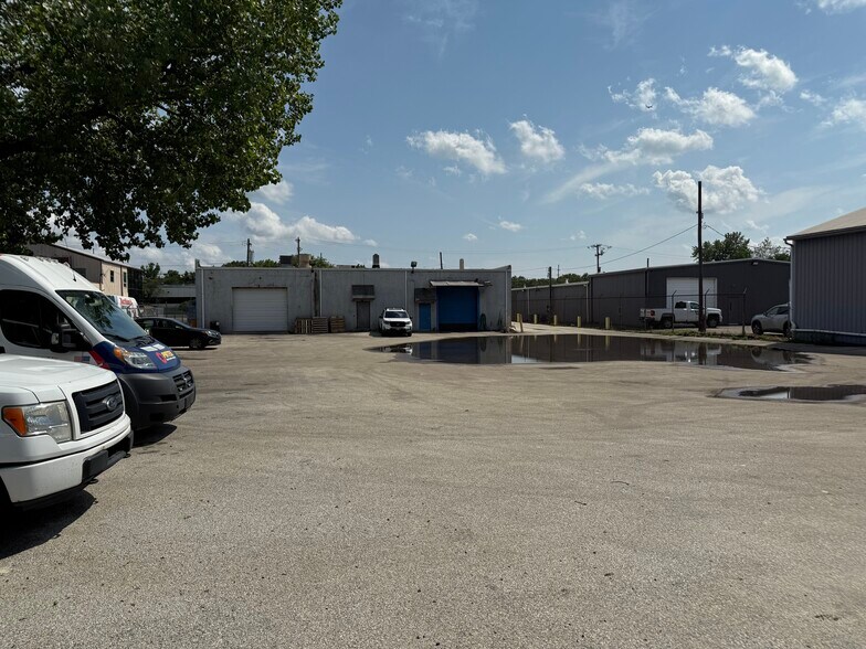 31-33 Industrial Hwy, Essington, PA à louer - Photo de l’immeuble – Image 3 sur 15