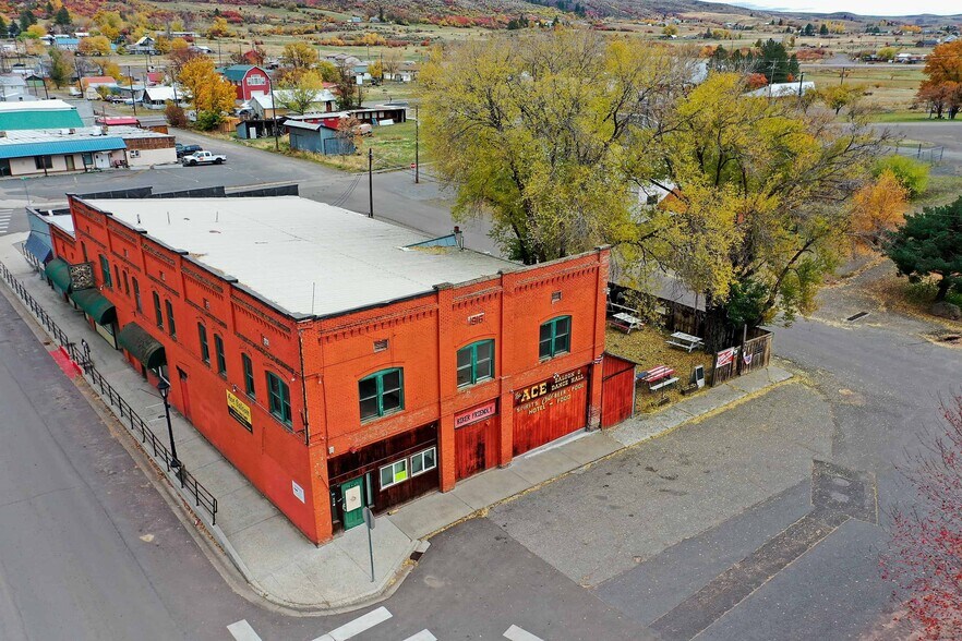 103 Illinois Ave, Council, ID à vendre - Photo de l’immeuble – Image 2 sur 9