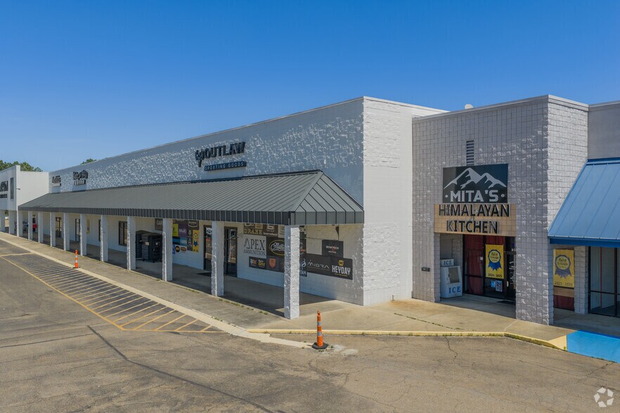 2310-2318 Highway 45, Columbus, MS à louer - Photo de l’immeuble – Image 2 sur 16