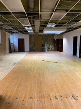 22438 Woodward Ave, Ferndale, MI à vendre Photo intérieure– Image 2 sur 3