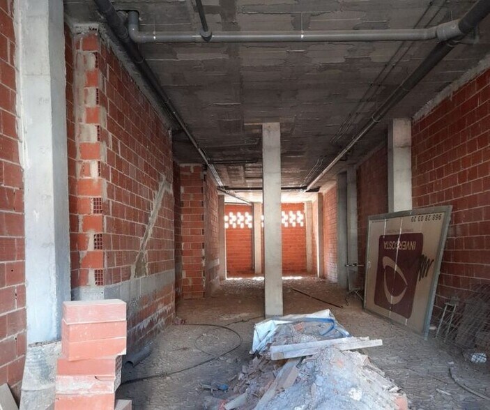 Local commercial dans Los Alcázares à vendre - Photo de la construction – Image 3 sur 10