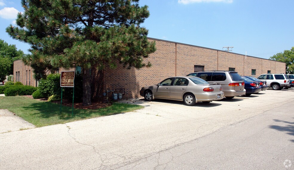 3620 Edison Pl, Rolling Meadows, IL à louer - Photo de l’immeuble – Image 3 sur 5