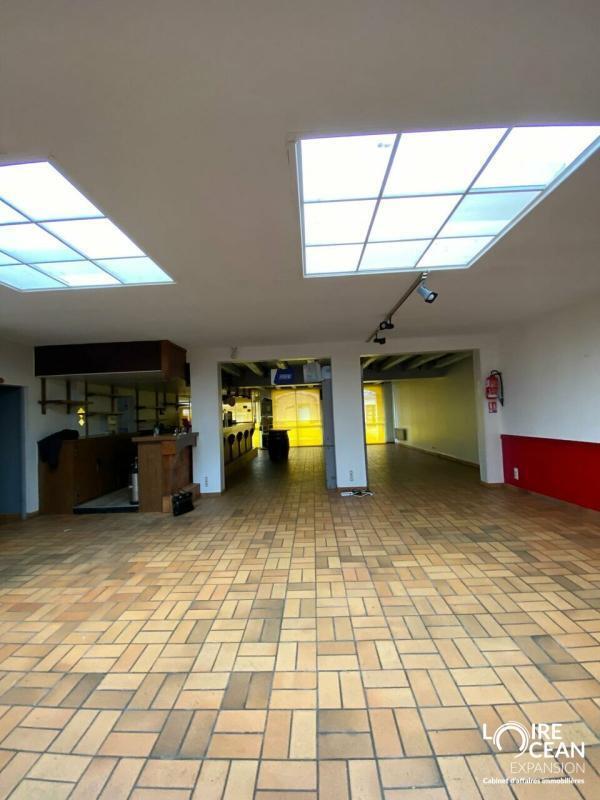 Plus de détails pour Local commercial à louer