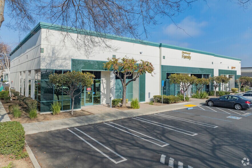 121 Sand Creek Rd, Brentwood, CA à louer - Photo principale – Image 1 sur 5