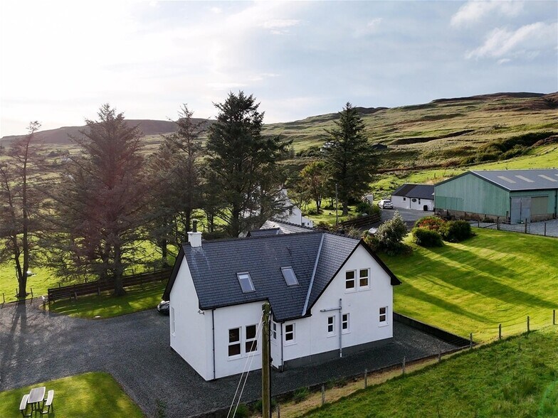 11 Trotternish Bed and Breakfast, Portree à vendre - Photo de l’immeuble – Image 2 sur 7