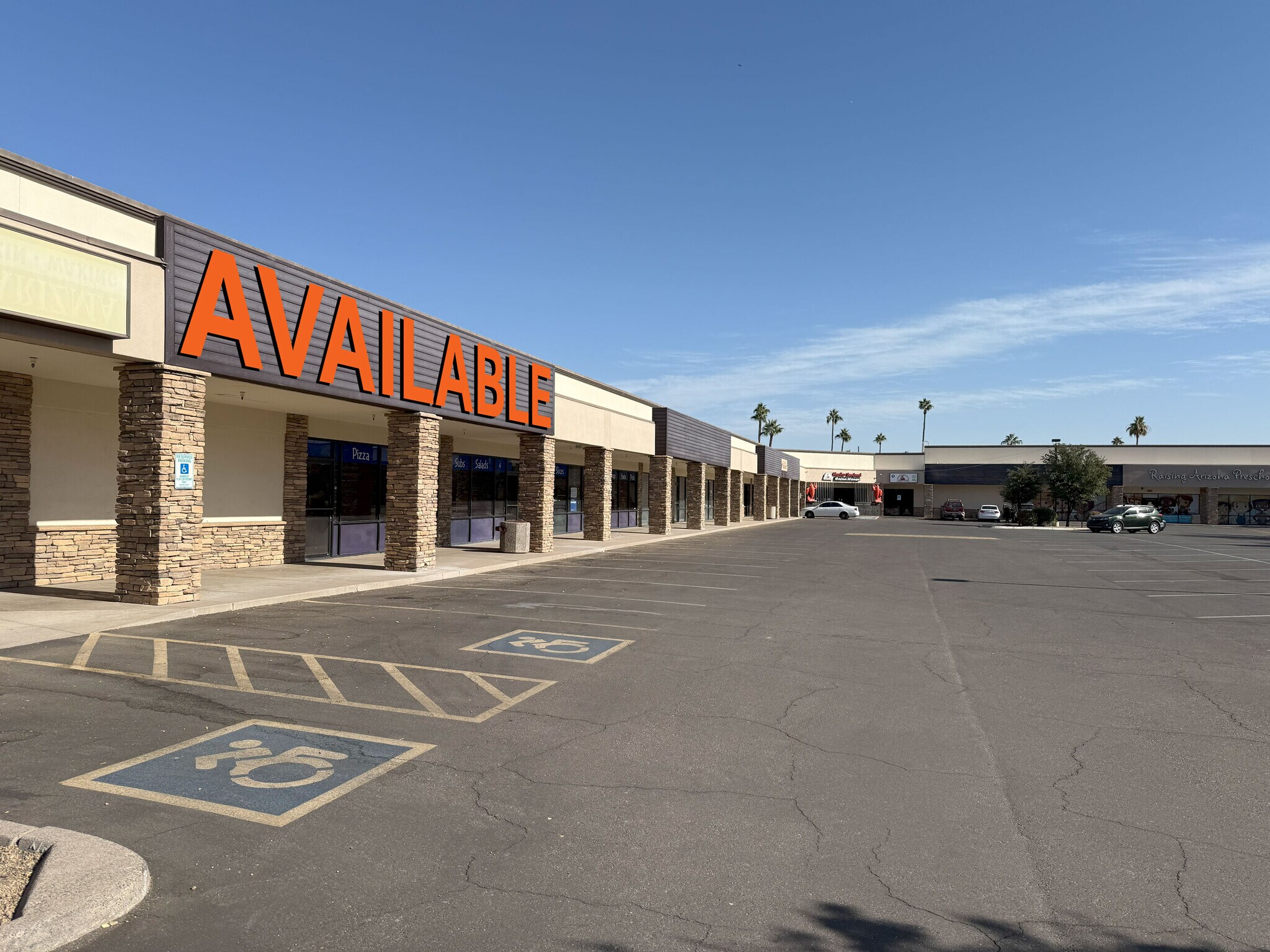 2711 S Alma School Rd, Mesa, AZ à louer Photo principale– Image 1 sur 6
