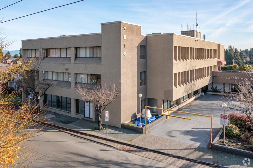 7818 6th St, Burnaby, BC à louer - Photo principale – Image 1 sur 10