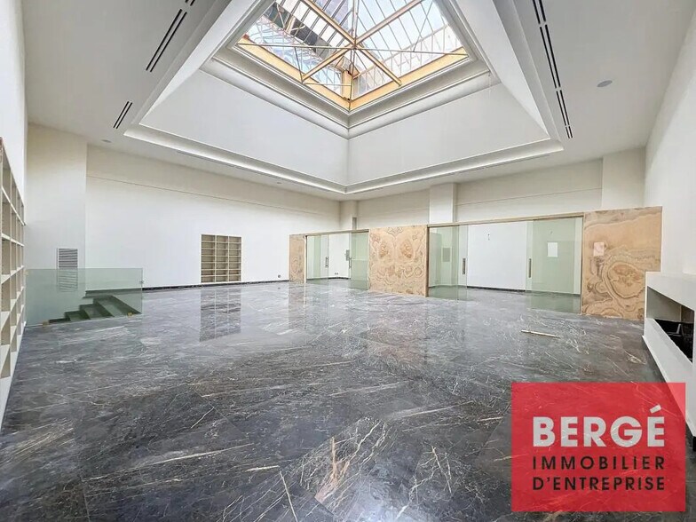 Local commercial dans Cannes à louer - Photo intérieure – Image 1 sur 11