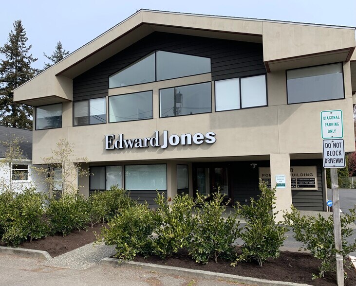 2108 SW 152nd St, Burien, WA à louer - Photo de l’immeuble – Image 2 sur 17