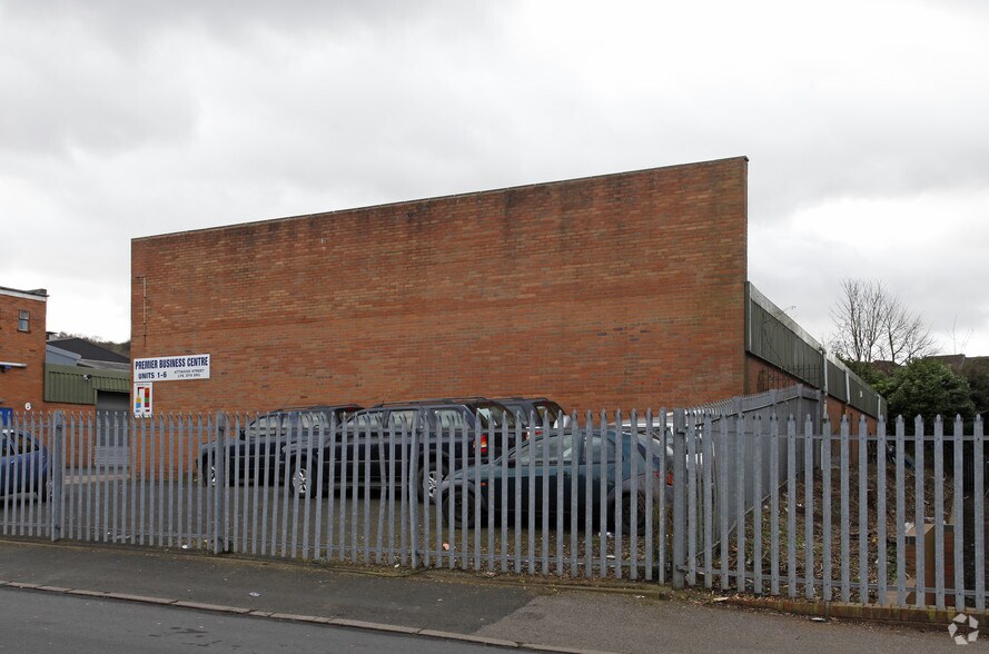 Attwood St, Stourbridge à louer - Photo de l’immeuble – Image 2 sur 2