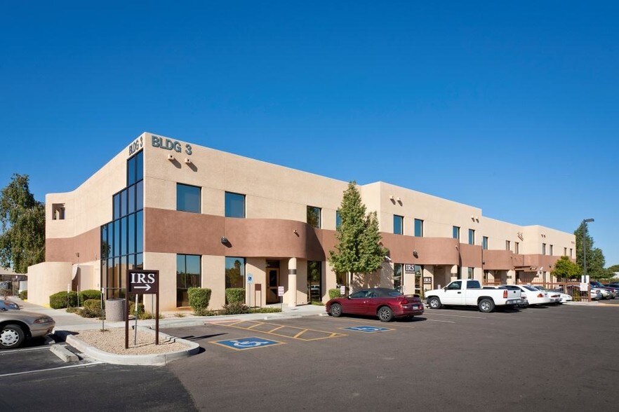1818 E Southern Ave, Mesa, AZ à louer - Photo de l’immeuble – Image 2 sur 9