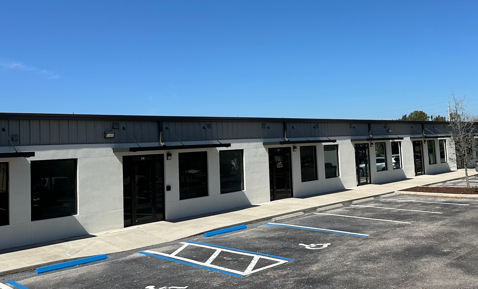 3769 Acline Rd, Punta Gorda, FL à louer - Photo de l’immeuble – Image 3 sur 7