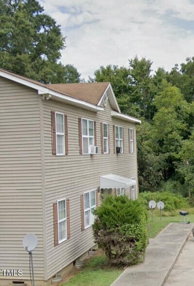1121 Jackson St, Burlington, NC à vendre - Photo de l’immeuble – Image 3 sur 9