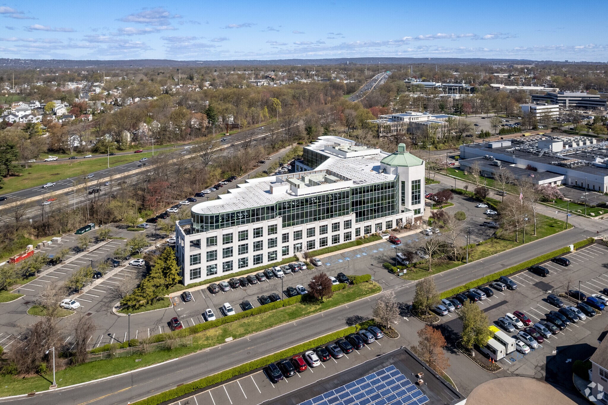 20 Commerce Dr, Cranford, NJ à louer Photo principale– Image 1 sur 33