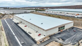 Plus de détails pour 620 Oak Ridge Rd, Hazle Township, PA - Industriel/Logistique à louer