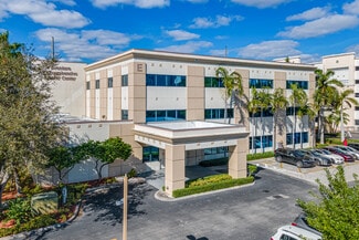 Plus de détails pour 20950 NE 27th Ct, Miami, FL - Bureau/Médical à louer