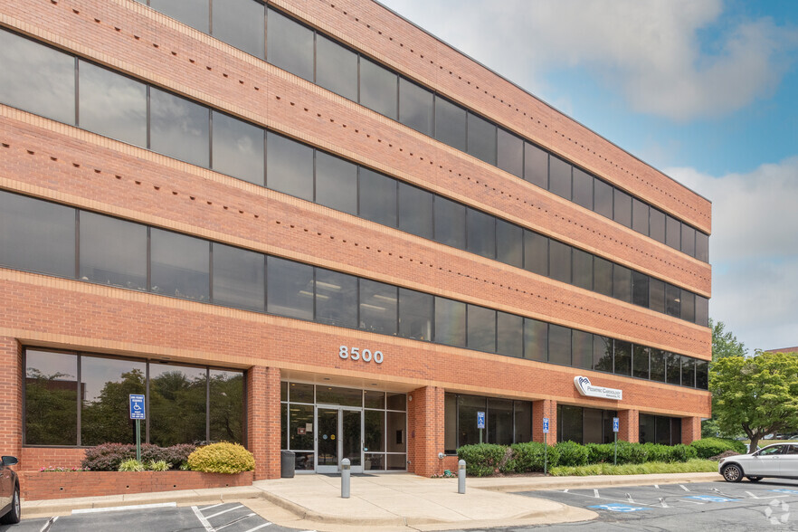 8500 Executive Park Ave, Merrifield, VA à louer - Photo de l’immeuble – Image 2 sur 7